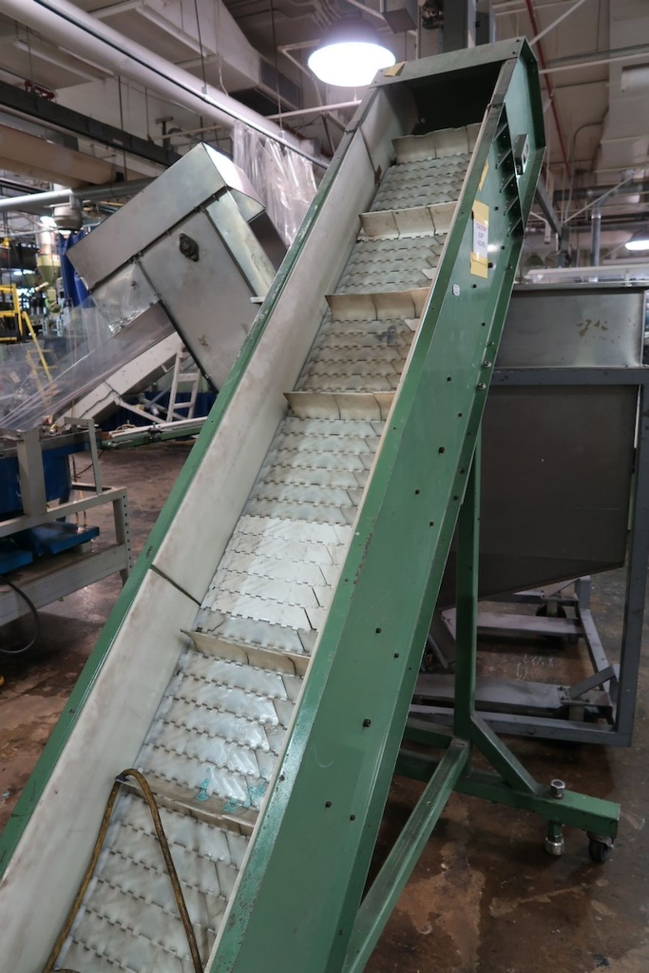 14"x10' Motorized Incline Belt Conveyor - Image 3 of 4