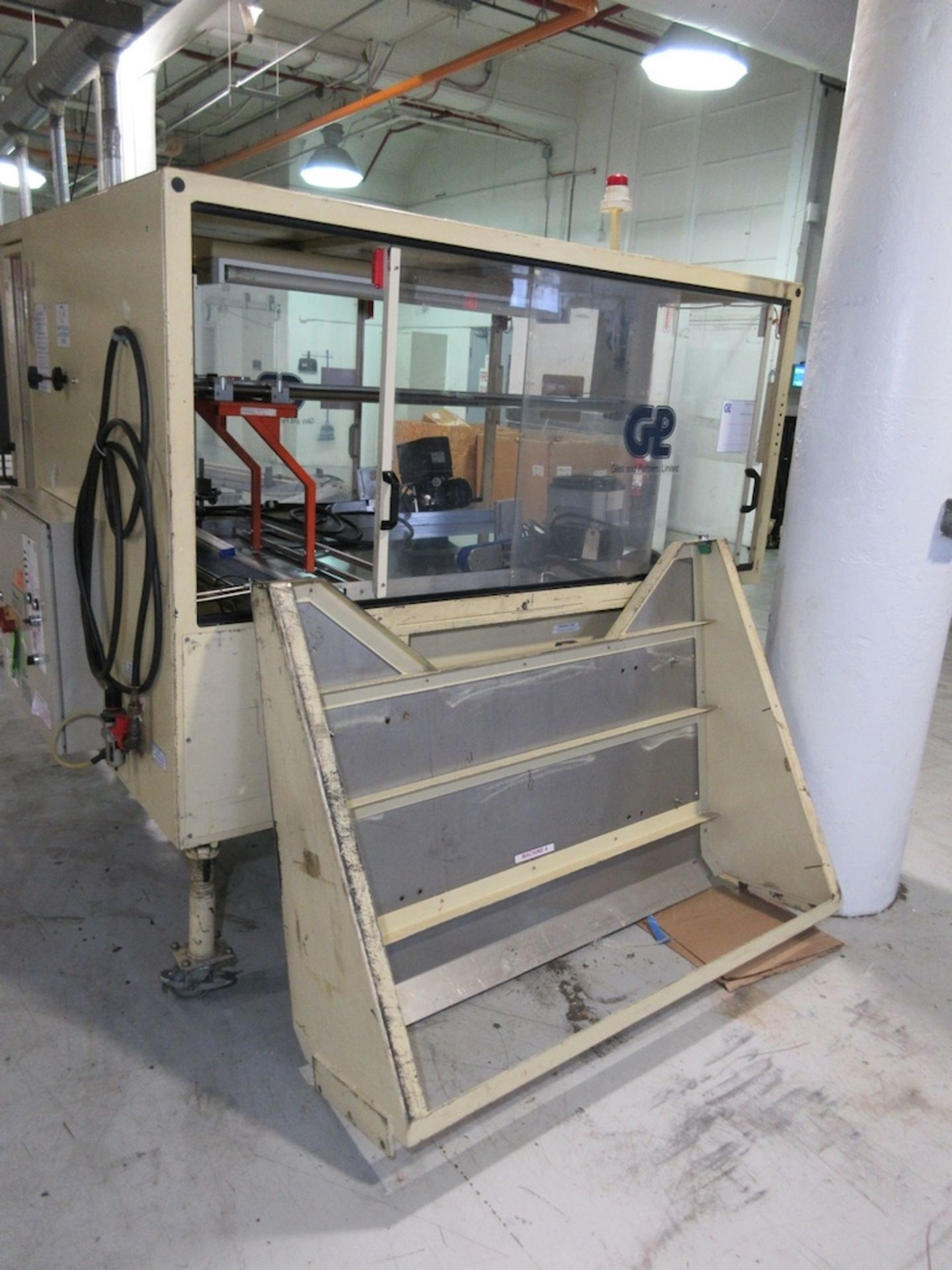 Giles and Partners Automatic Packing Unit with 24"x7' Motorized Belt Conveyor - Image 5 of 10