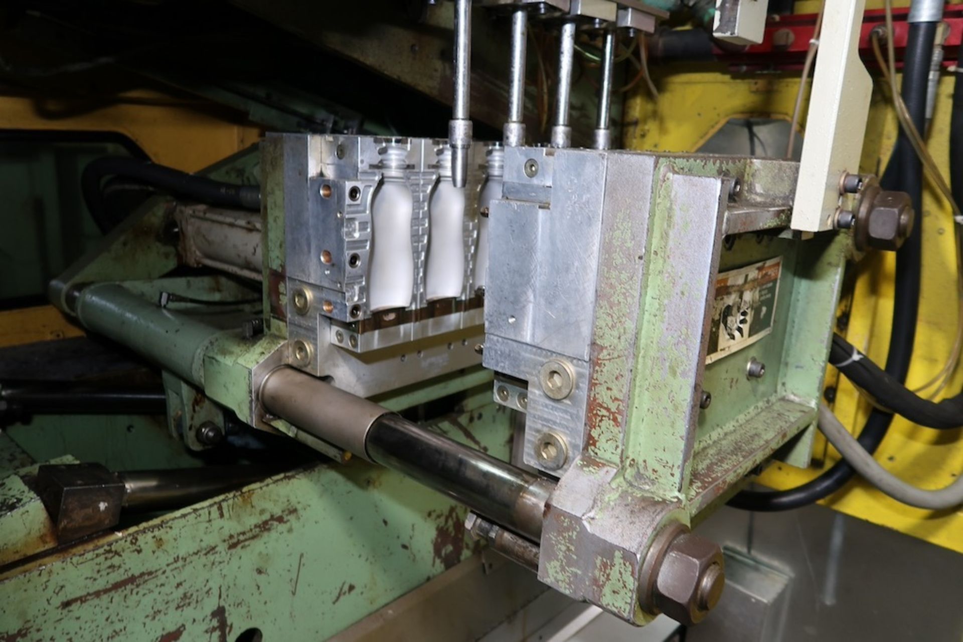 Bekum H155 Extrusion Blow Molding Machine - Image 5 of 20