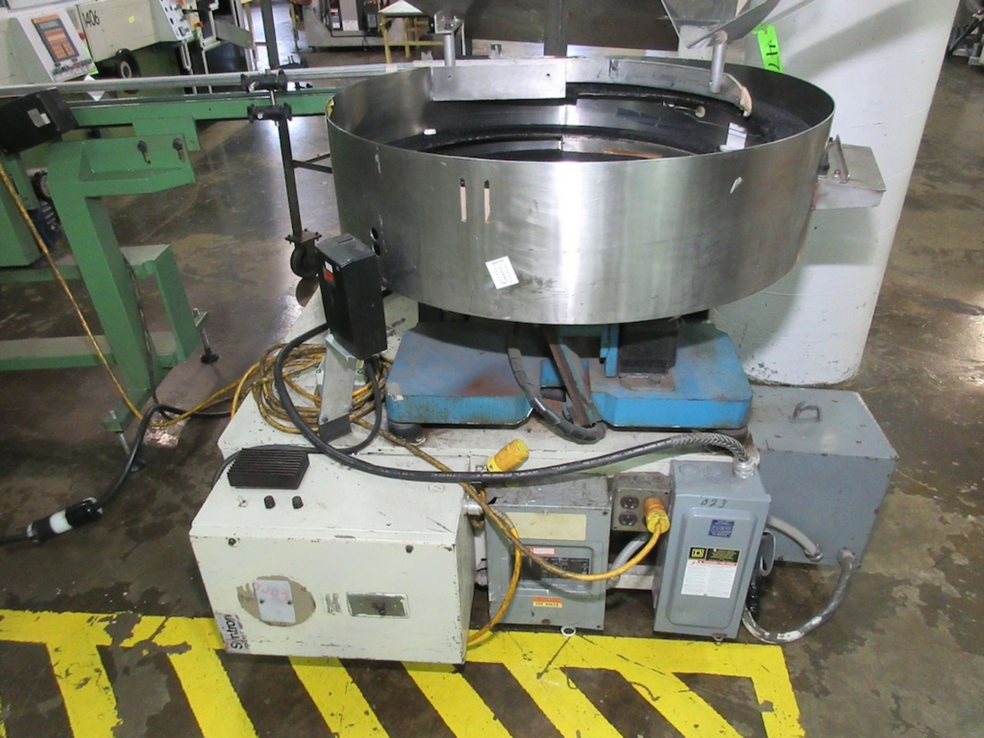 FMC 36" Syntron Magnetic Vibratory Feeder - Image 3 of 6