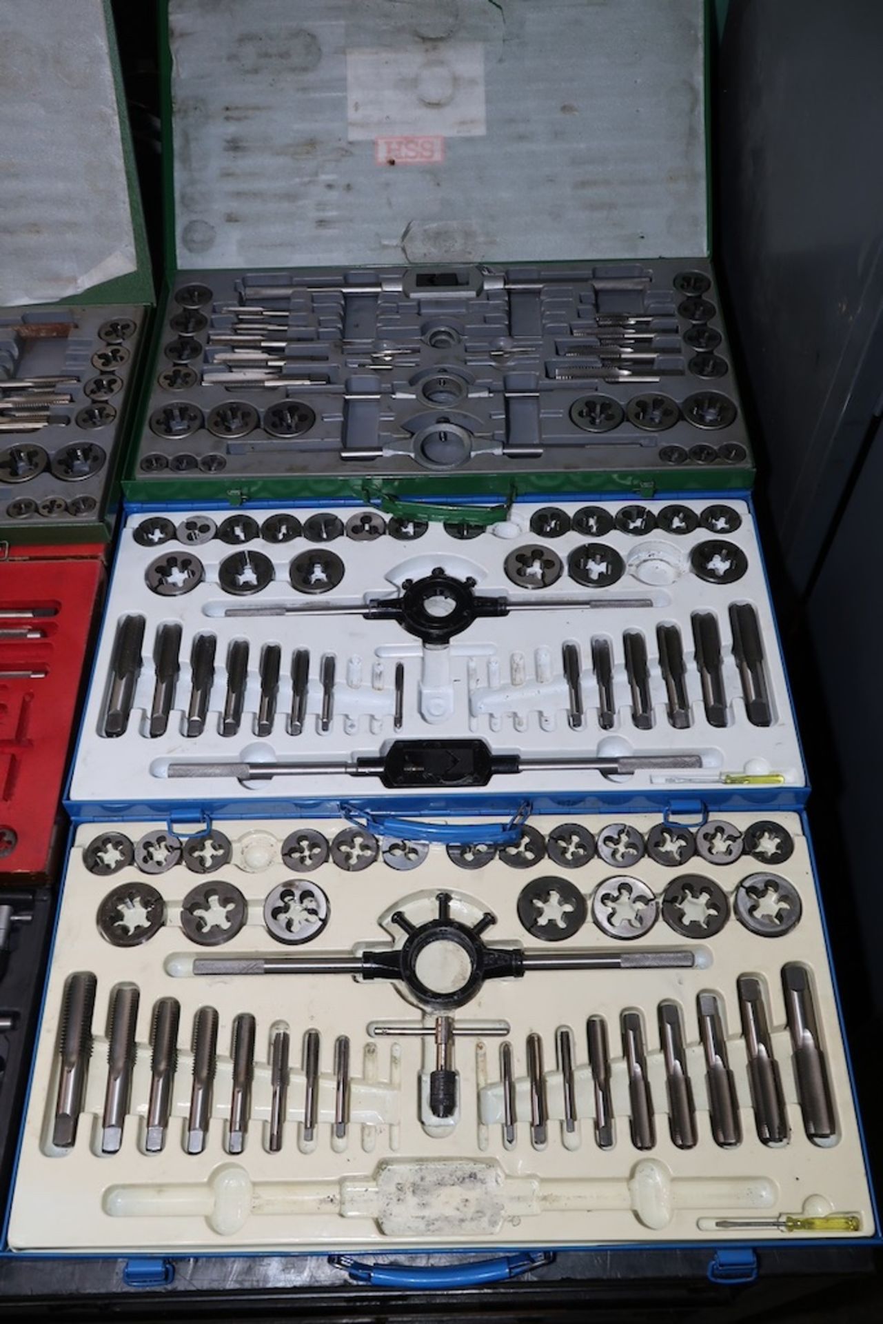 Lot of Assorted Tap and Die Sets, Irwin Extractor Sets, Etc. - Bild 2 aus 4