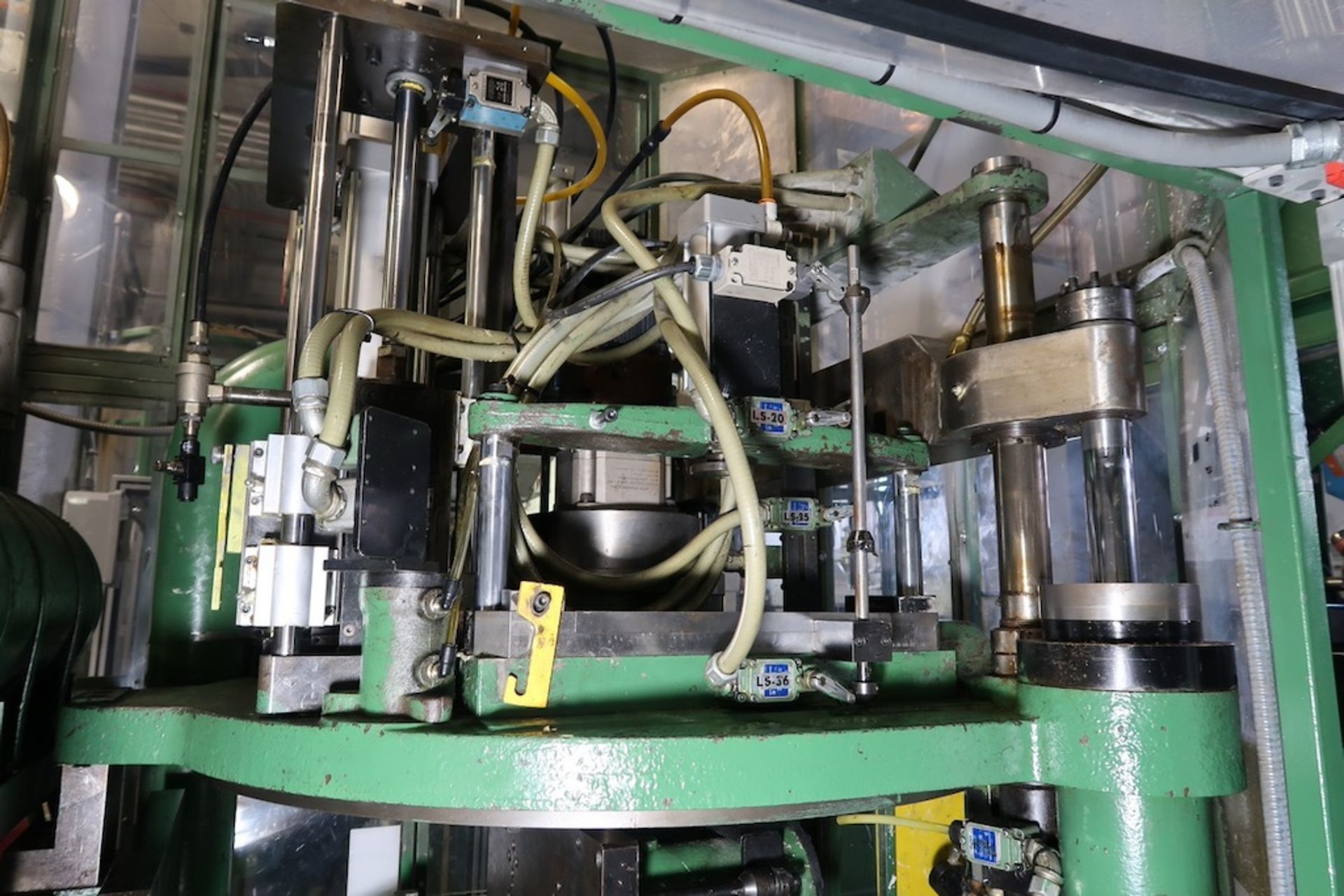 Nissei ASB ASB-250 Stretch Blow Molding Machine - Image 8 of 22