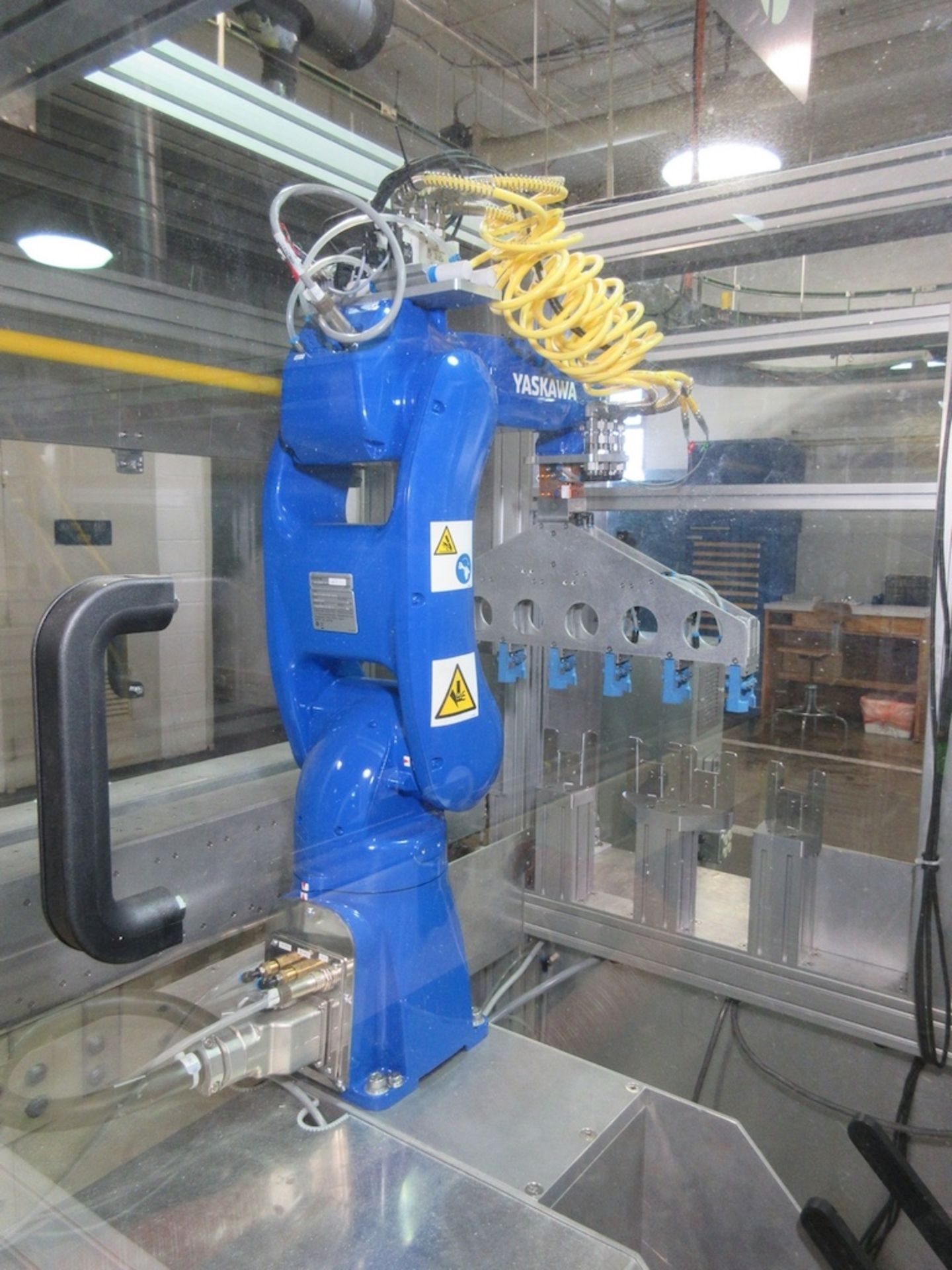 Yaskawa YR-1-06VX8-A00 Bottle Packing Robot System w/Conveyors, New in 2021 - Image 3 of 14