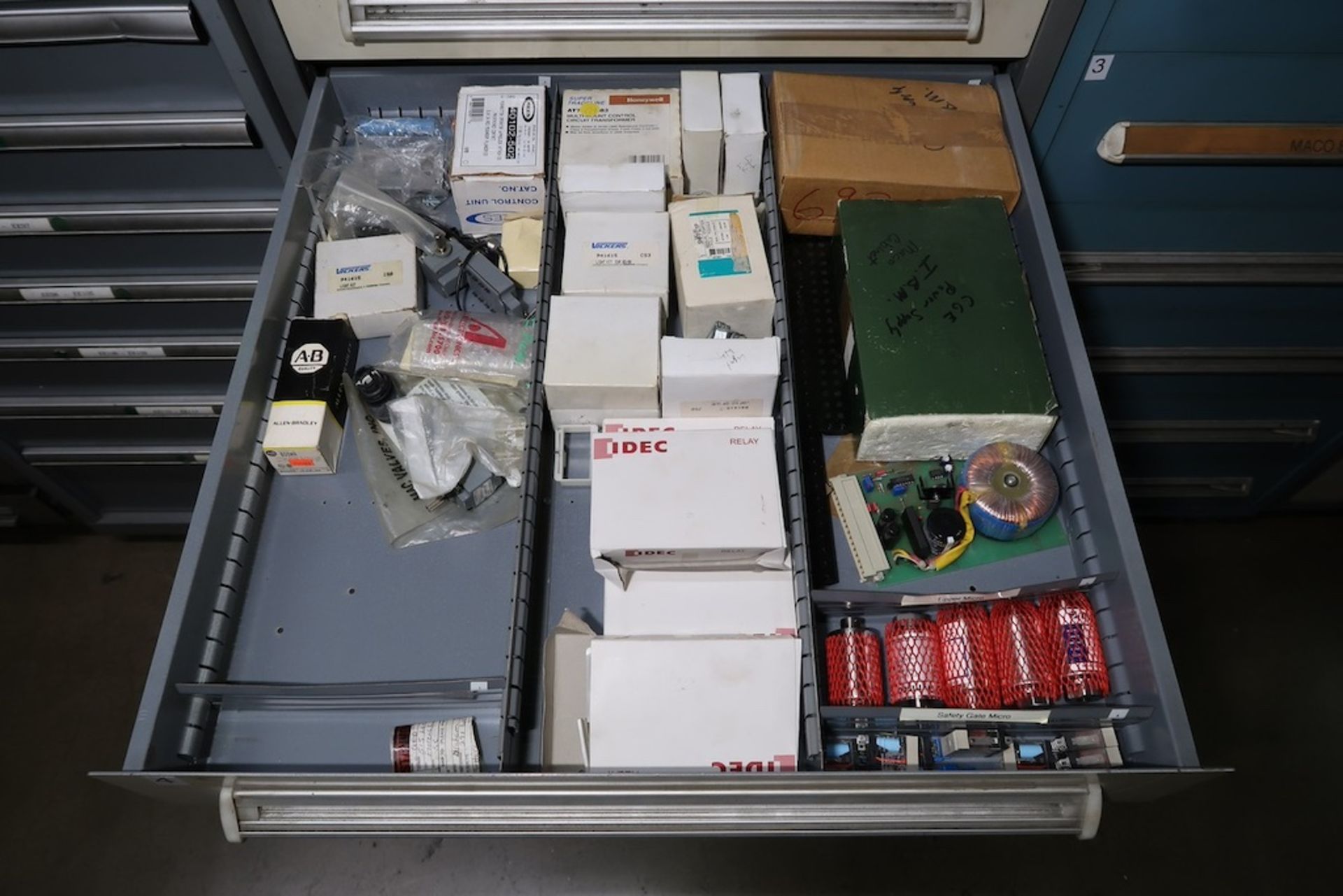 Vidmar 9-Drawer Heavy Duty Storage Cabinet with Misc. IBM Spare Parts, Fittings, IDEC Relays, Etc. - Image 5 of 10
