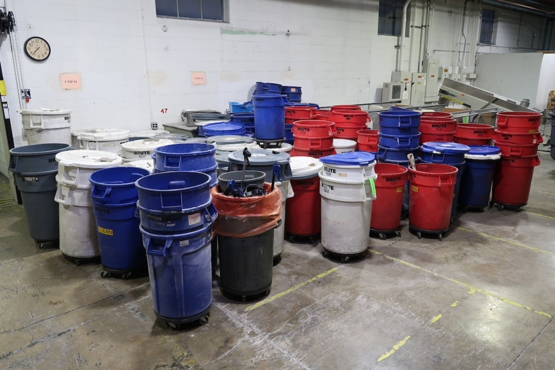 Large Quantity of Rubbermaid Brute Trash Cans - Image 2 of 2