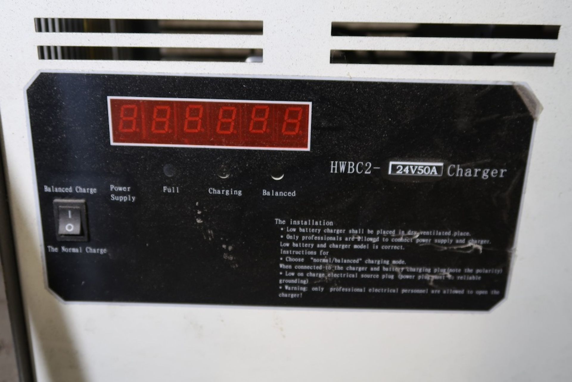 HWBC2 24V Battery Charger - Image 2 of 2