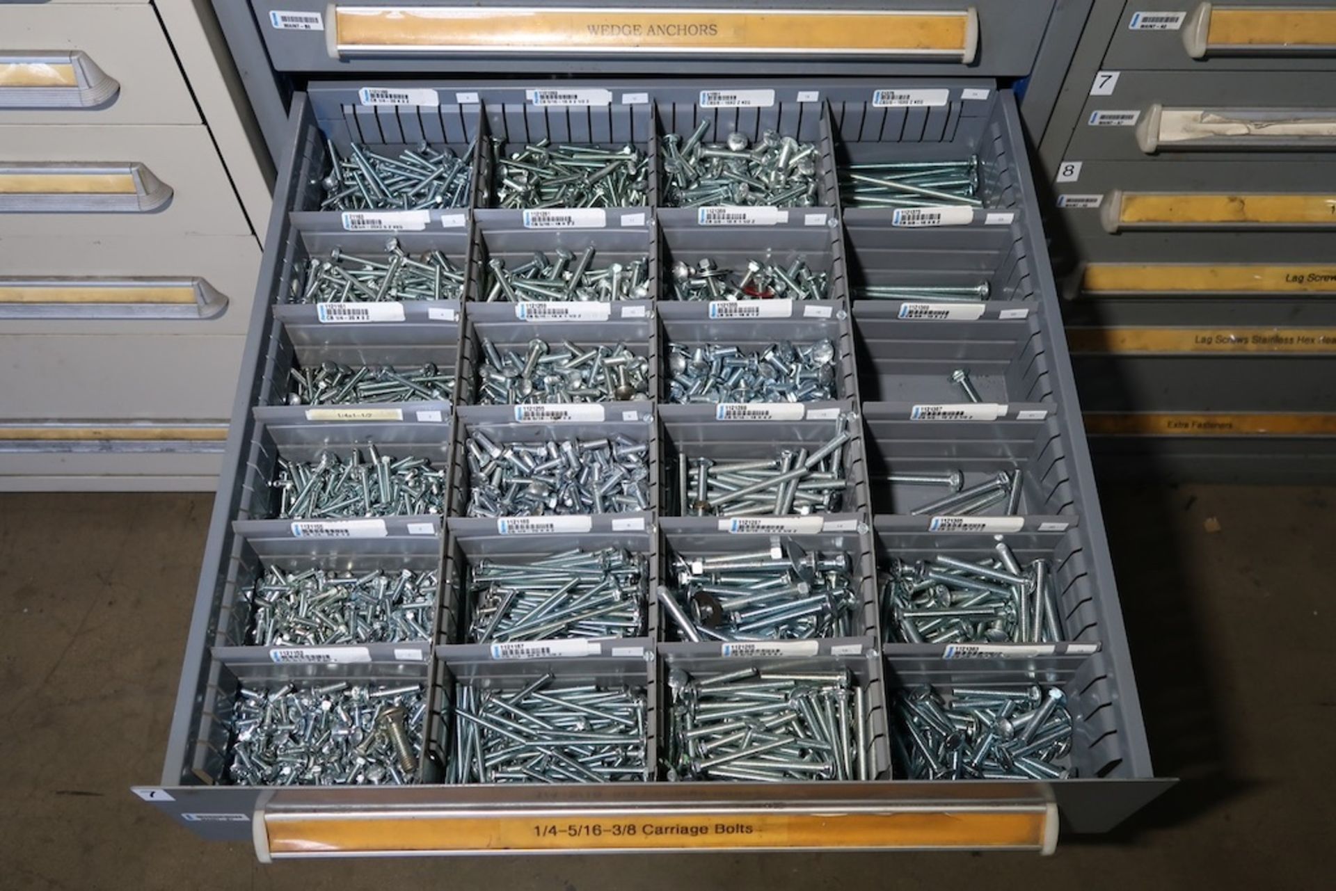 Vidmar 10-Drawer Heavy Duty Storage Cabinet - Image 8 of 11
