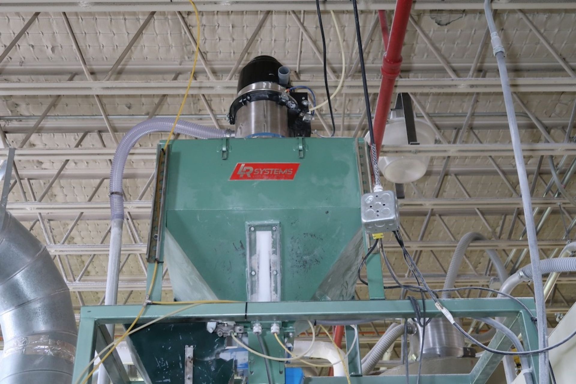 LR Systems Scrap Reclaim Sifting System with Overhead Vacuum Material Loader, Etc. - Image 2 of 5