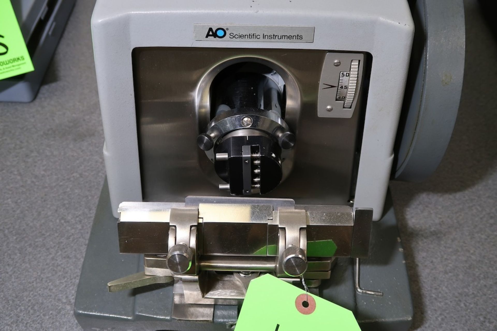 AO Scientific AO820 Microtome - Image 2 of 2