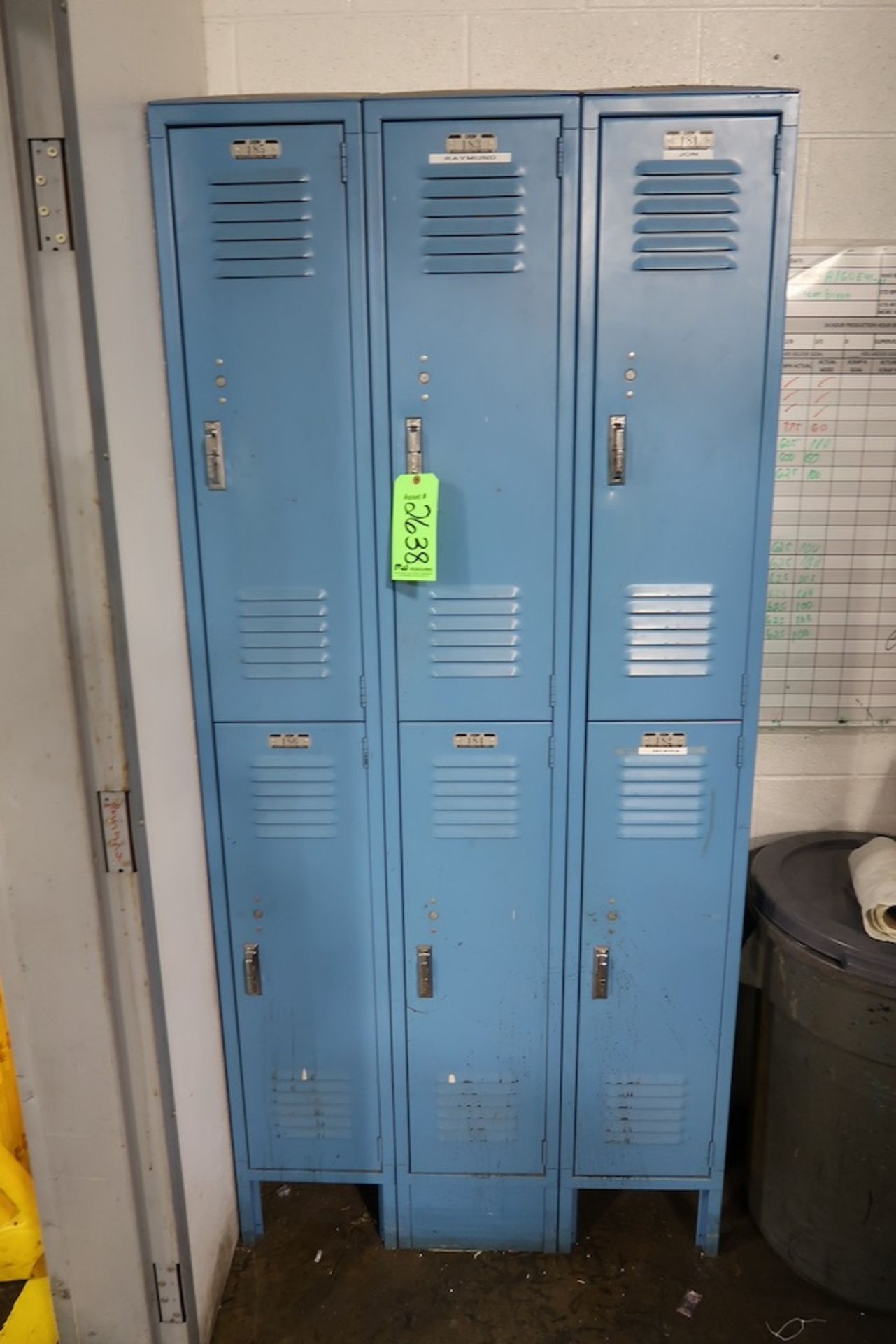 (13) Lyon 6-Unit Employee Locker