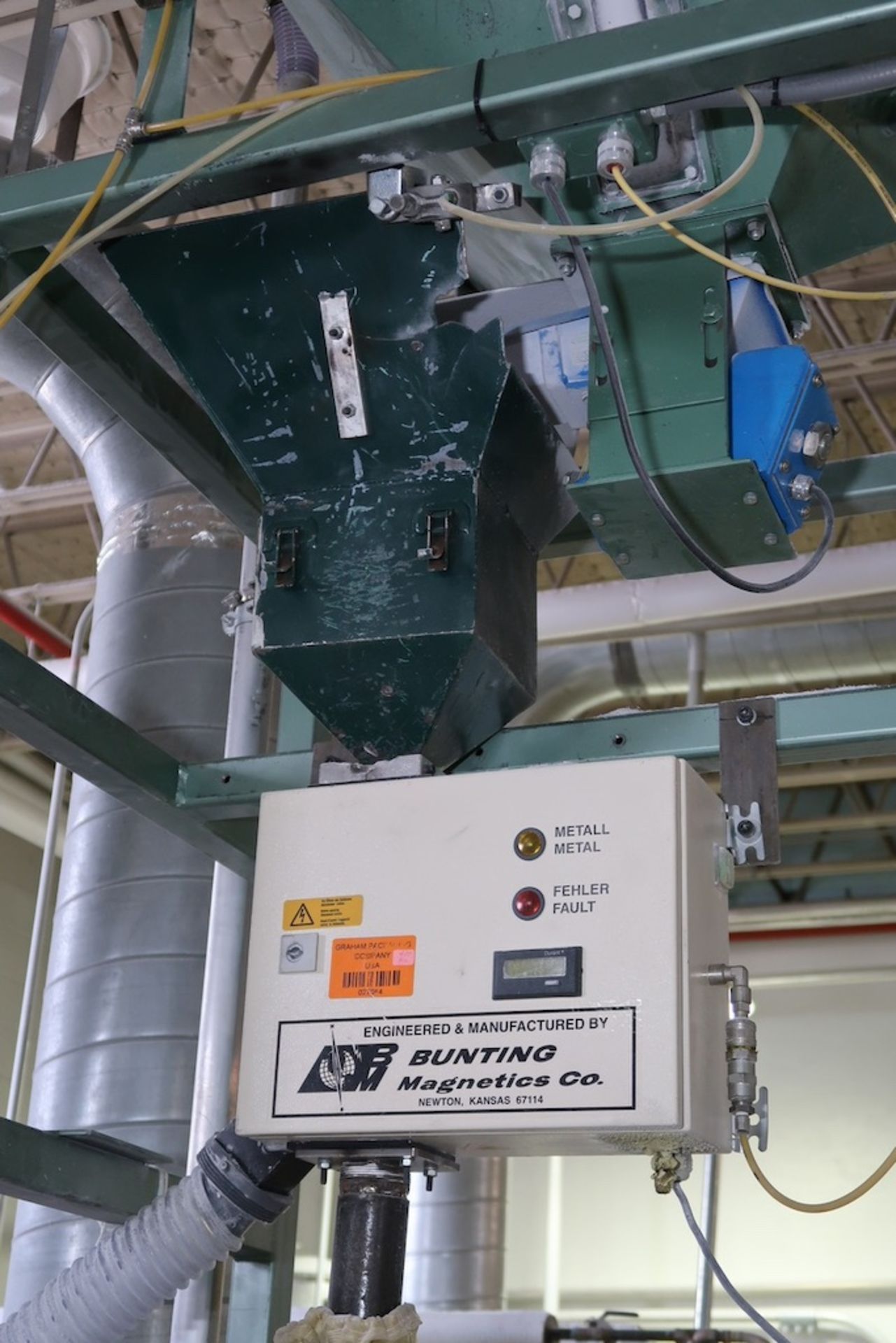 LR Systems Scrap Reclaim Sifting System with Overhead Vacuum Material Loader, Etc. - Image 3 of 5