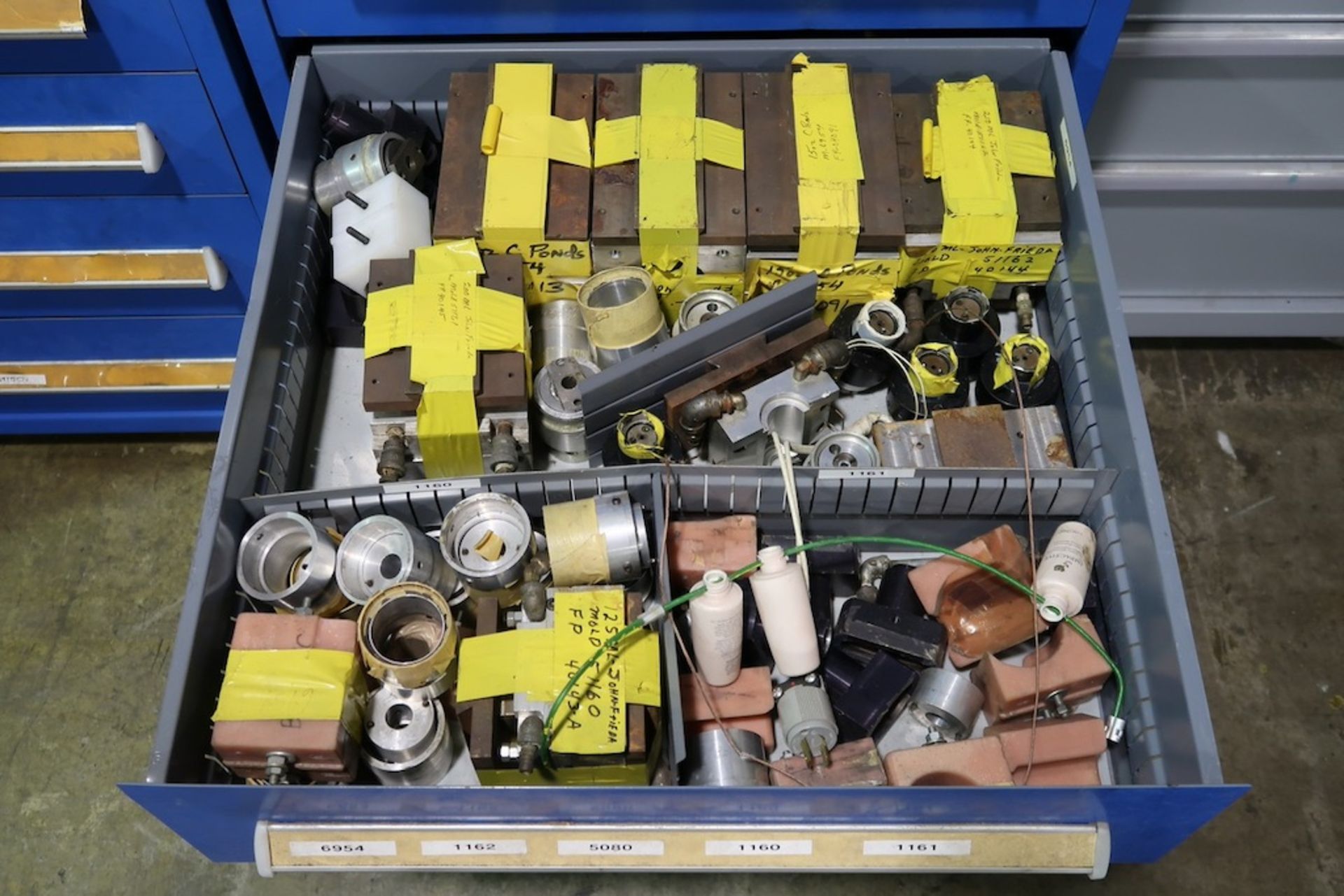 Vidmar 7-Drawer Heavy Duty Storage Cabinet with Misc. HSM Dies, Etc. - Image 6 of 8
