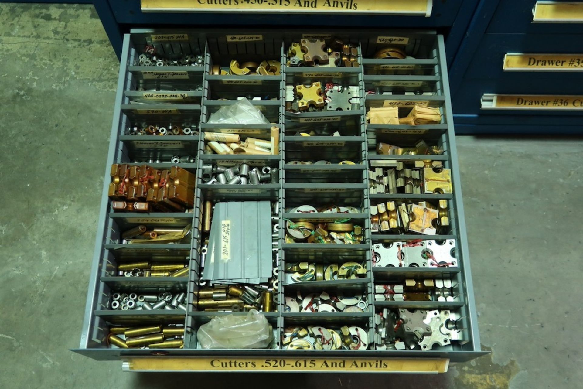 Vidmar 9-Drawer Heavy Duty Storage Cabinet with Misc. Mandrels, Cutters, Etc. - Image 9 of 10