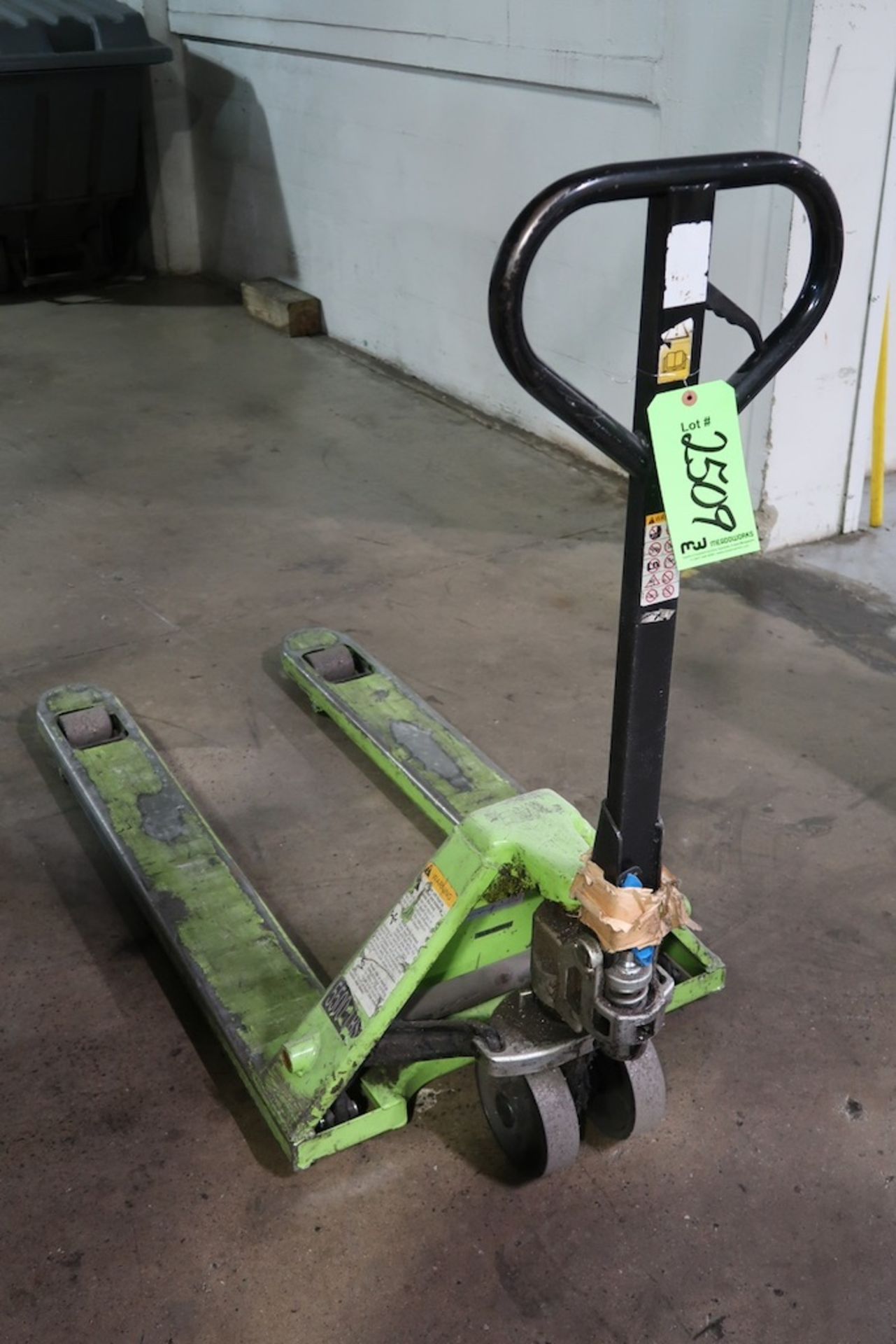 5,500-Lb. Pallet Jack