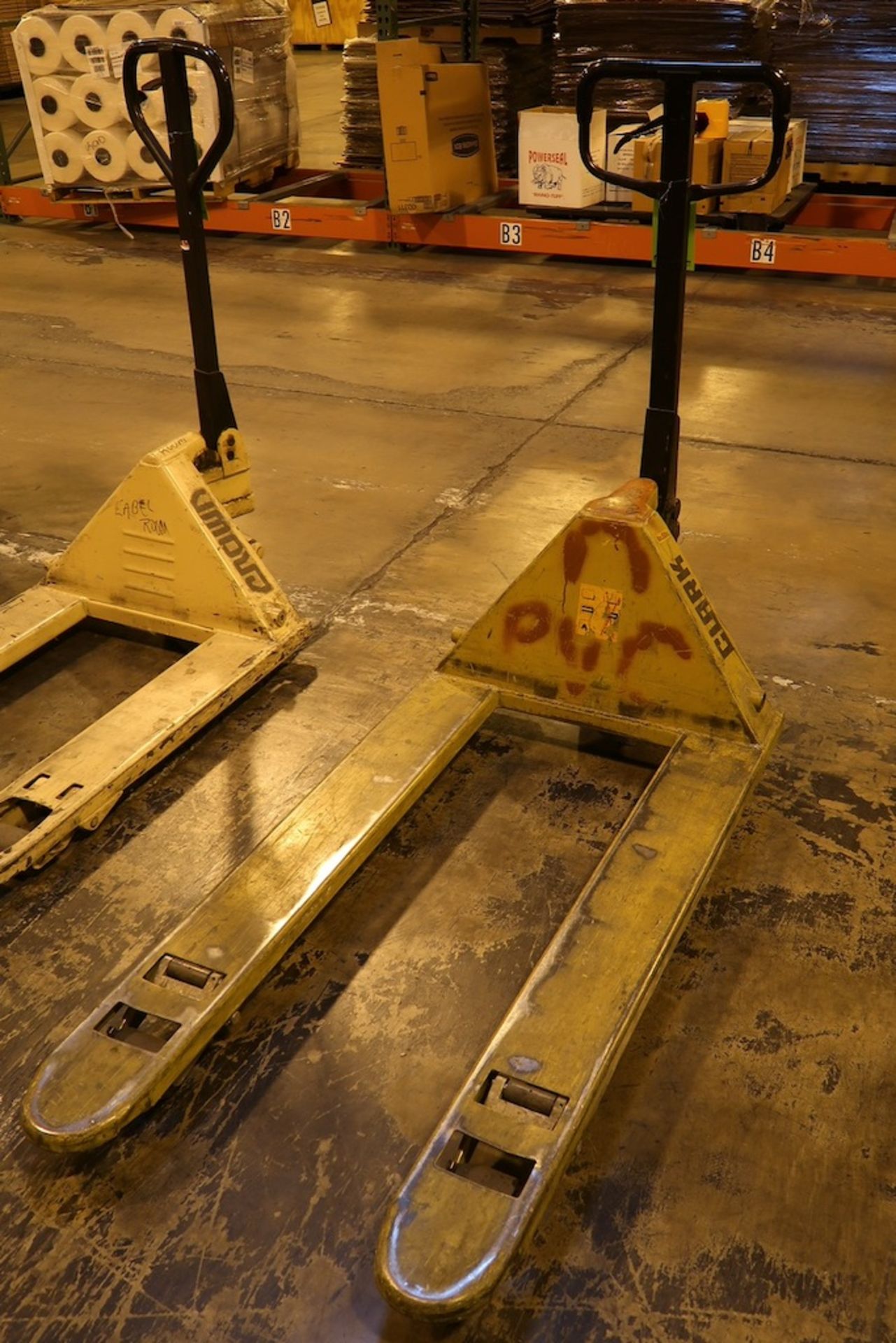 Clark GCH-25 5,500-Lb. Pallet Jack - Image 2 of 2