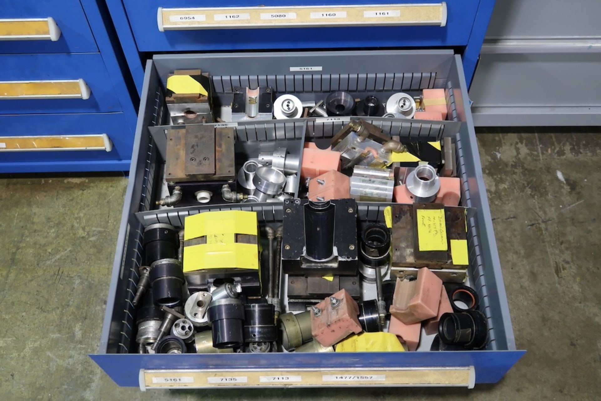 Vidmar 7-Drawer Heavy Duty Storage Cabinet with Misc. HSM Dies, Etc. - Image 7 of 8