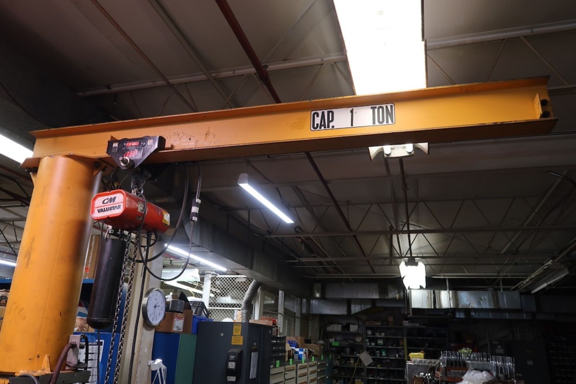 1-Ton Free Standing Jib Crane - Image 3 of 5