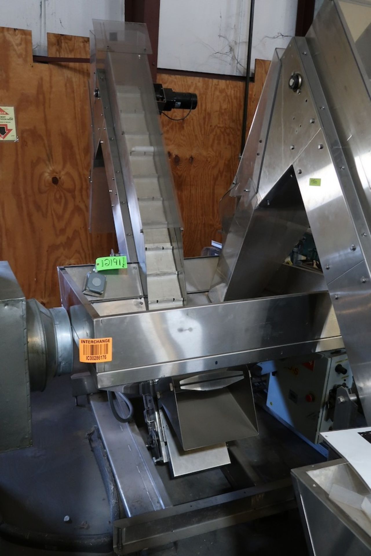 Bottle Hopper Loader, Sorters and Conveyor - Image 5 of 8