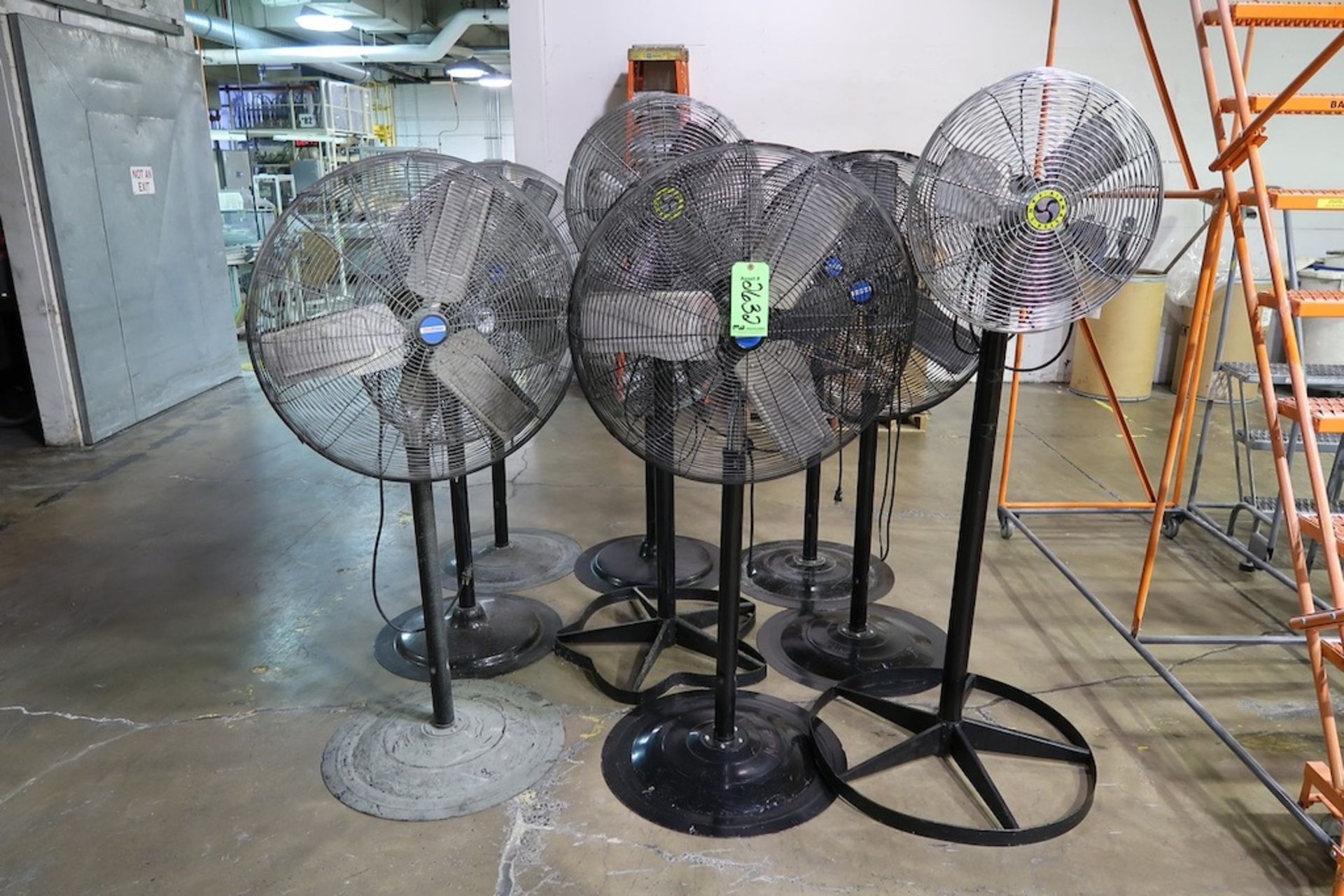 (9) Shop Fans