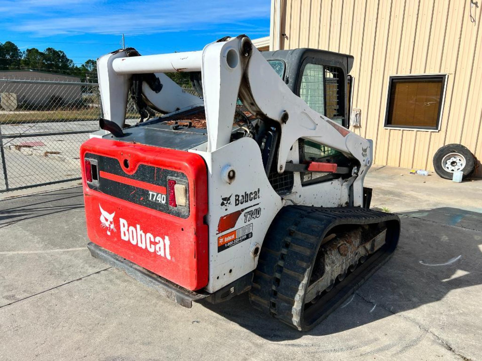 2019 Bobcat T740 Compact Track Loader with Selectable Joysticks - R/C Ready - Image 17 of 23