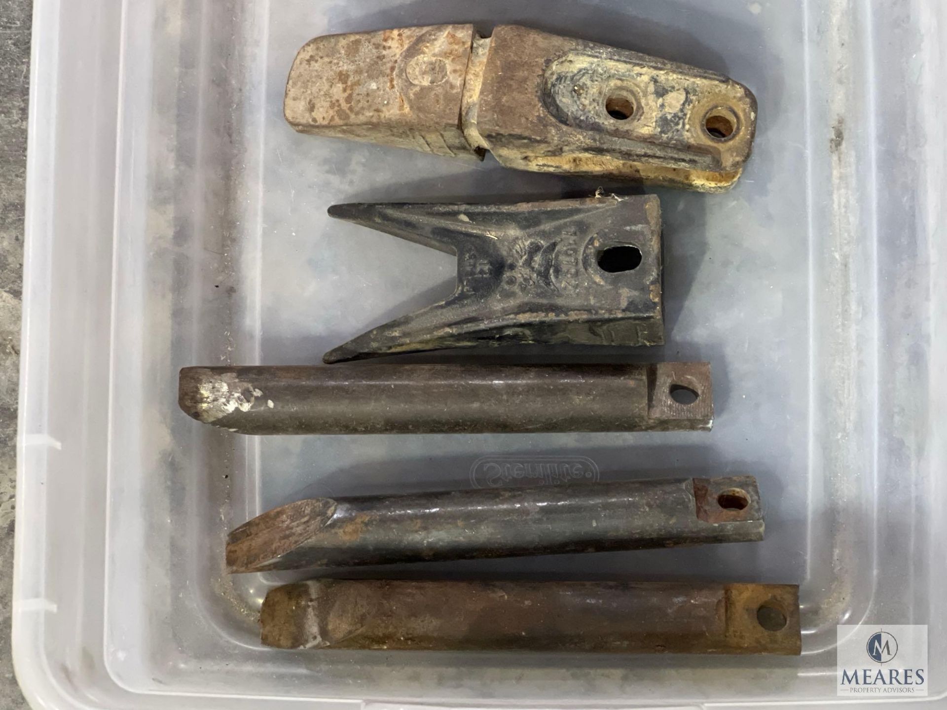 Group of Bucket Teeth and Chisels - Image 2 of 3