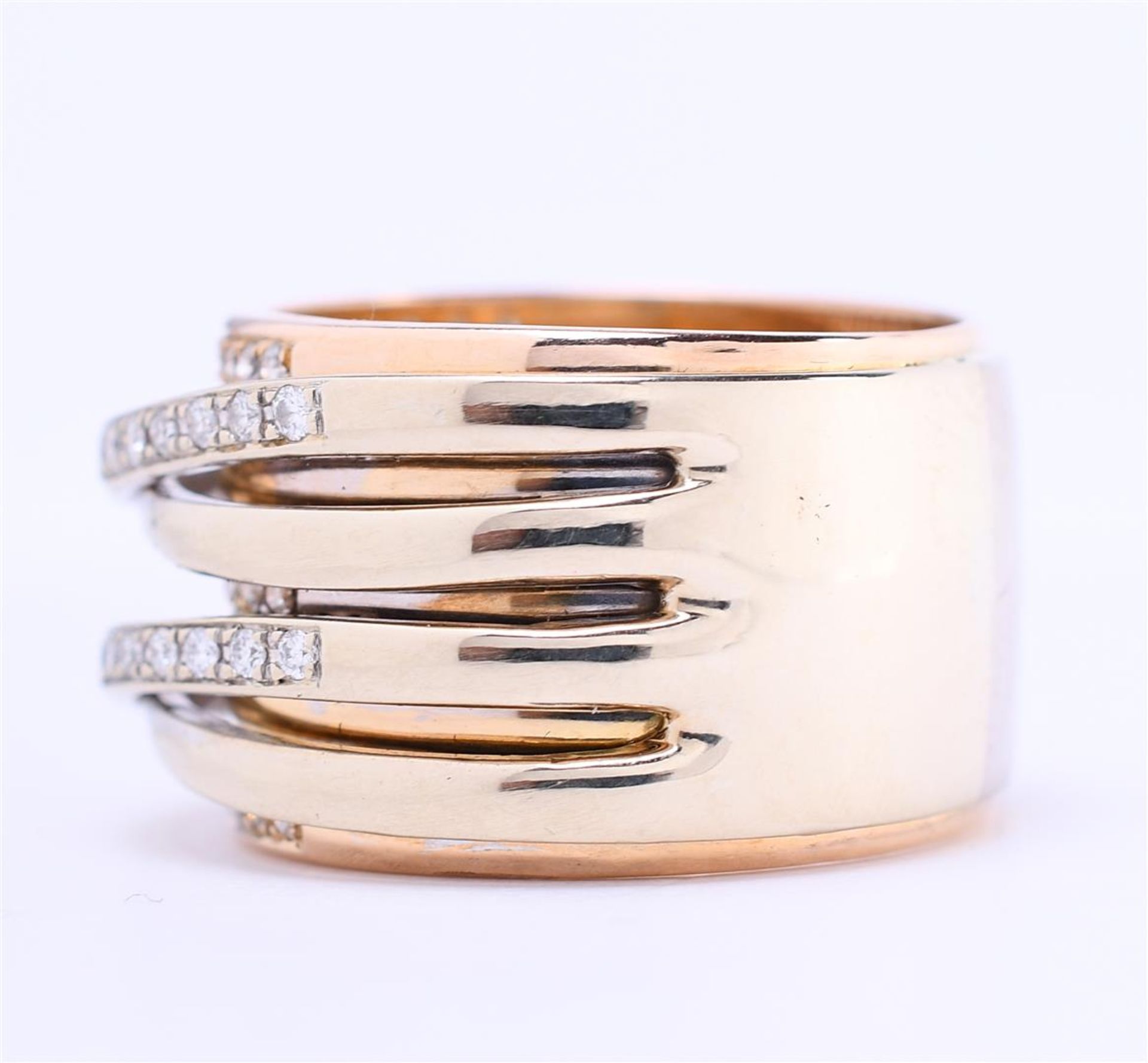 18 kt tricolor gold band ring set with diamonds. Set with 77 brilliant cut diamonds - Bild 4 aus 7