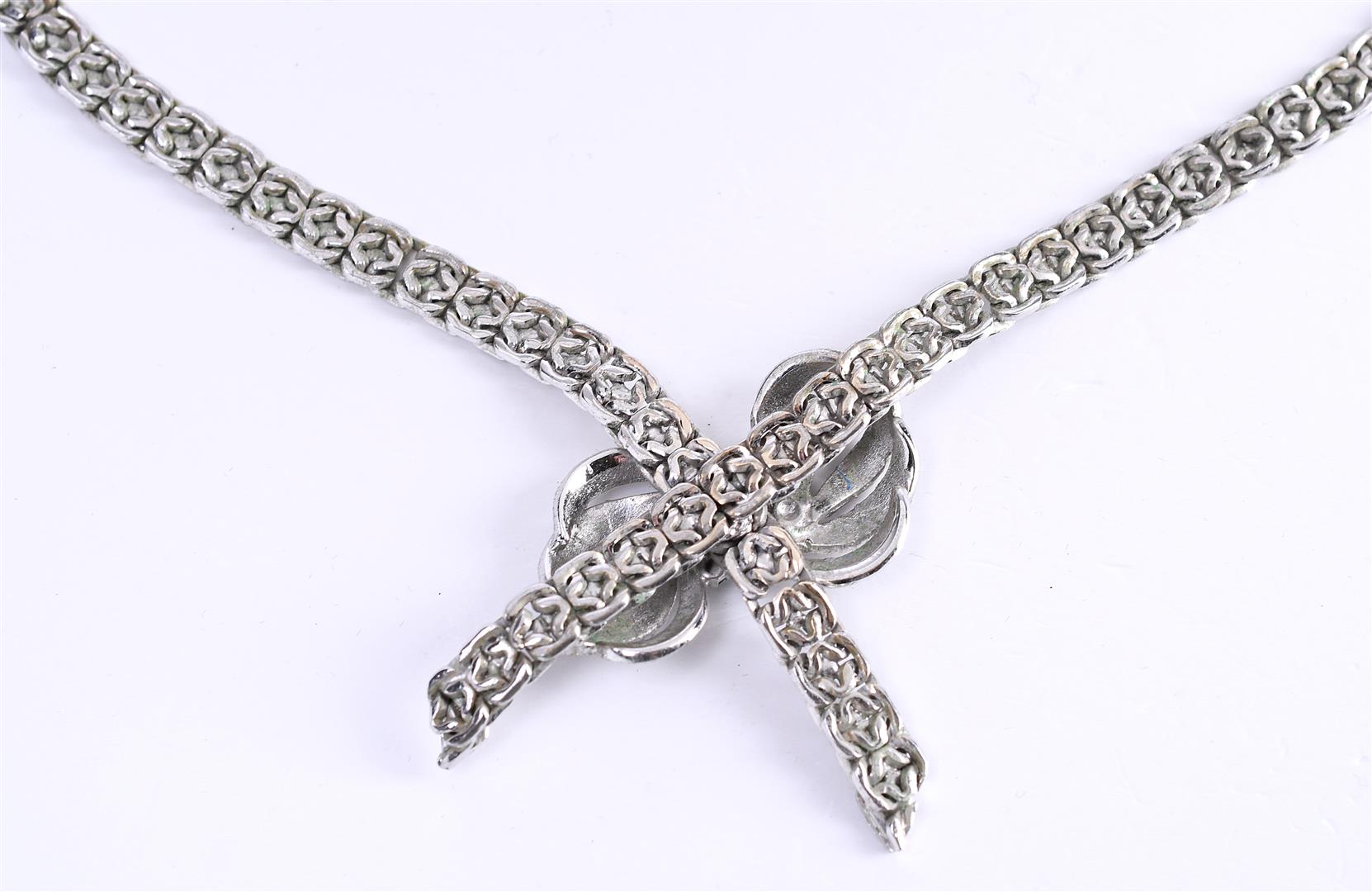 14 carat white gold ladies' necklace with a sliding clasp and extra safety eight - Image 5 of 7