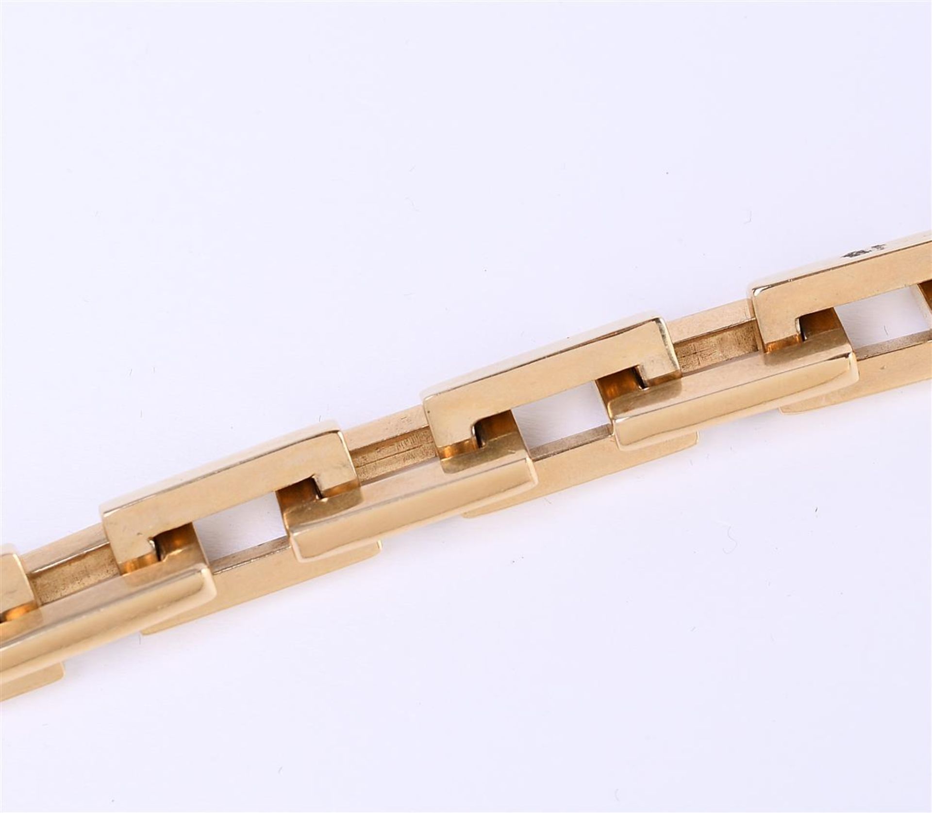 18 kt solid design bracelet with rectangular links. Total weight 30 grams - Image 3 of 5
