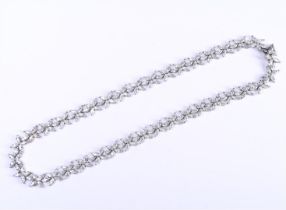 Silver (925) women's necklace set with a floral pattern set with zirconias
