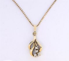 14 kt yellow gold Venetian necklace with 14 kt yellow gold pendant