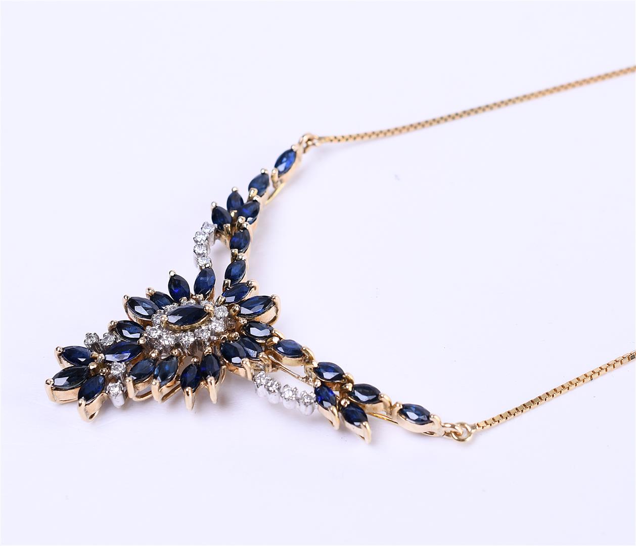 14kt yellow gold cluster necklace set with diamond and sapphire - Image 2 of 7