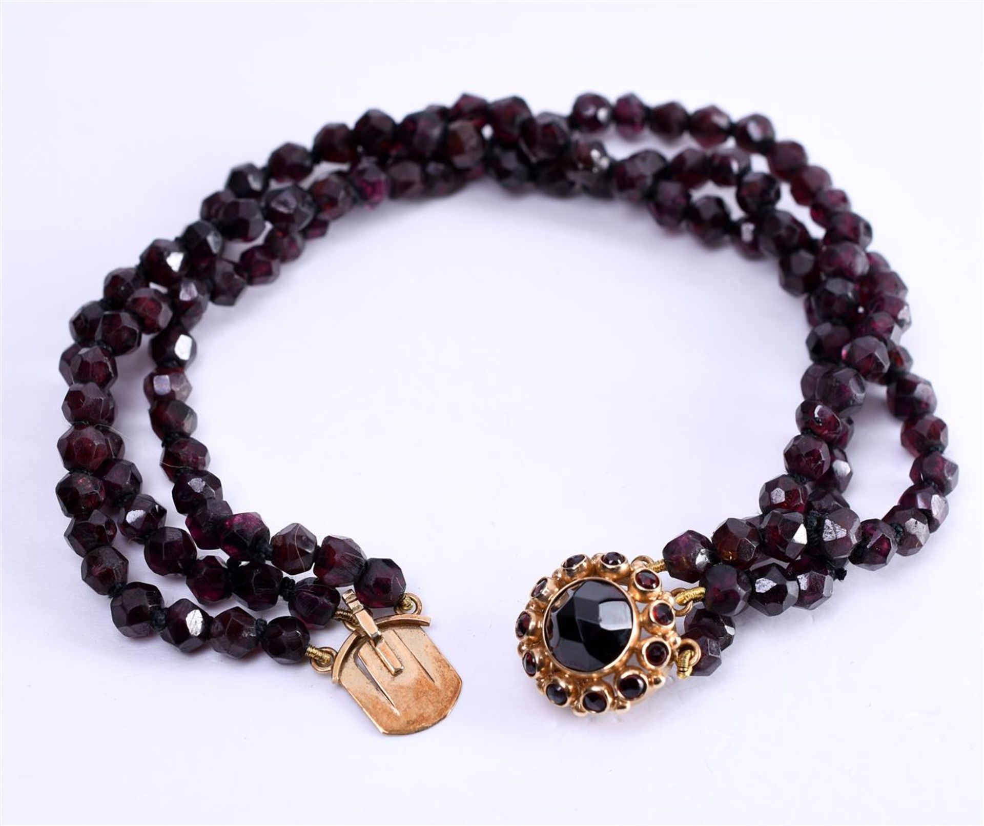 14 kt rose gold bracelet with 3 strands of faceted garnet beads - Bild 3 aus 3