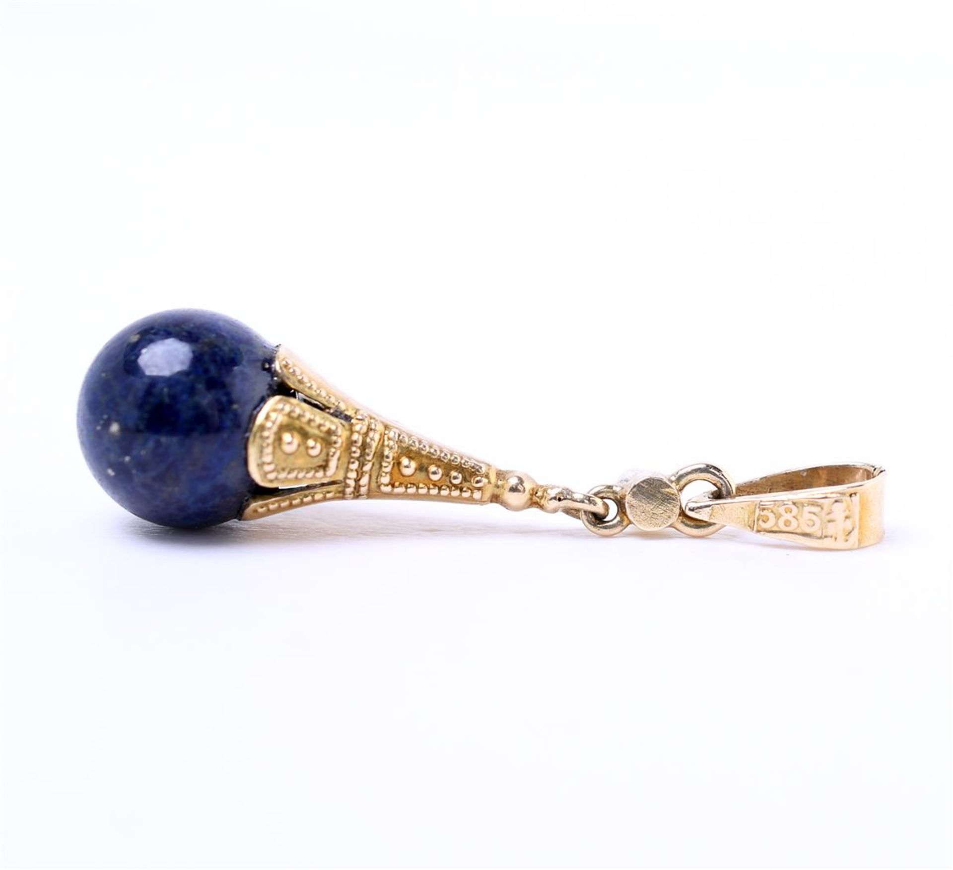 14kt yellow gold pendant set with lapis and freshwater pearl. Pendant weight: 1.2 grams - Image 3 of 3