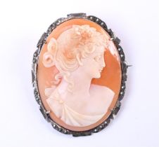 835 silver brooch with cameo. The cameo features a Greek female portrait