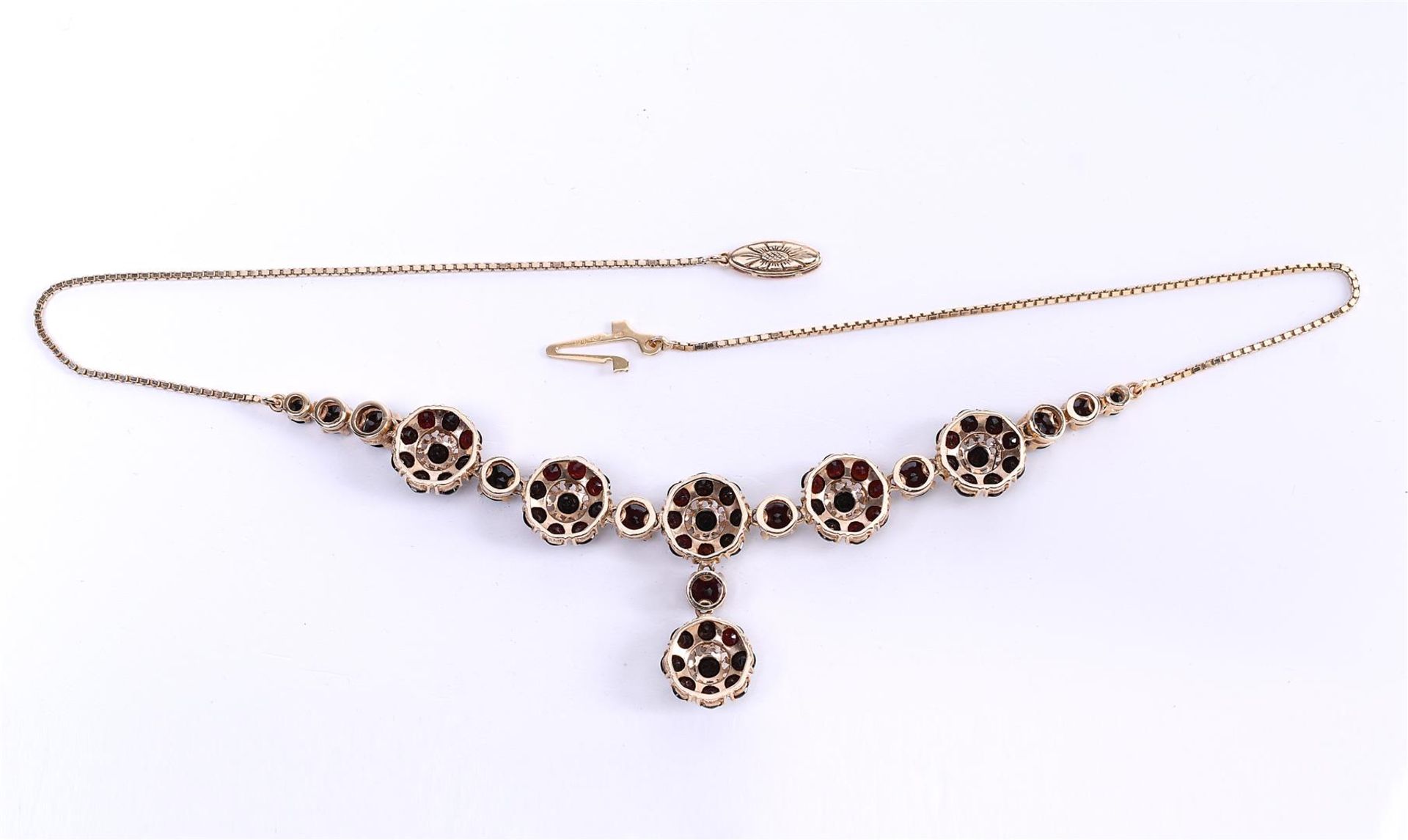 14kt rose gold necklace set with old European cut garnet. Of which 7 are of 0.50ct - Image 3 of 6