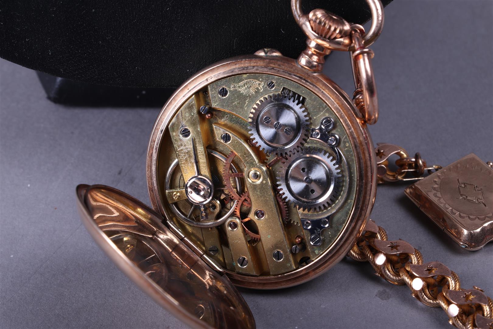 A yellow gold (14kt) Swiss pocket watch with inscription - Image 12 of 14