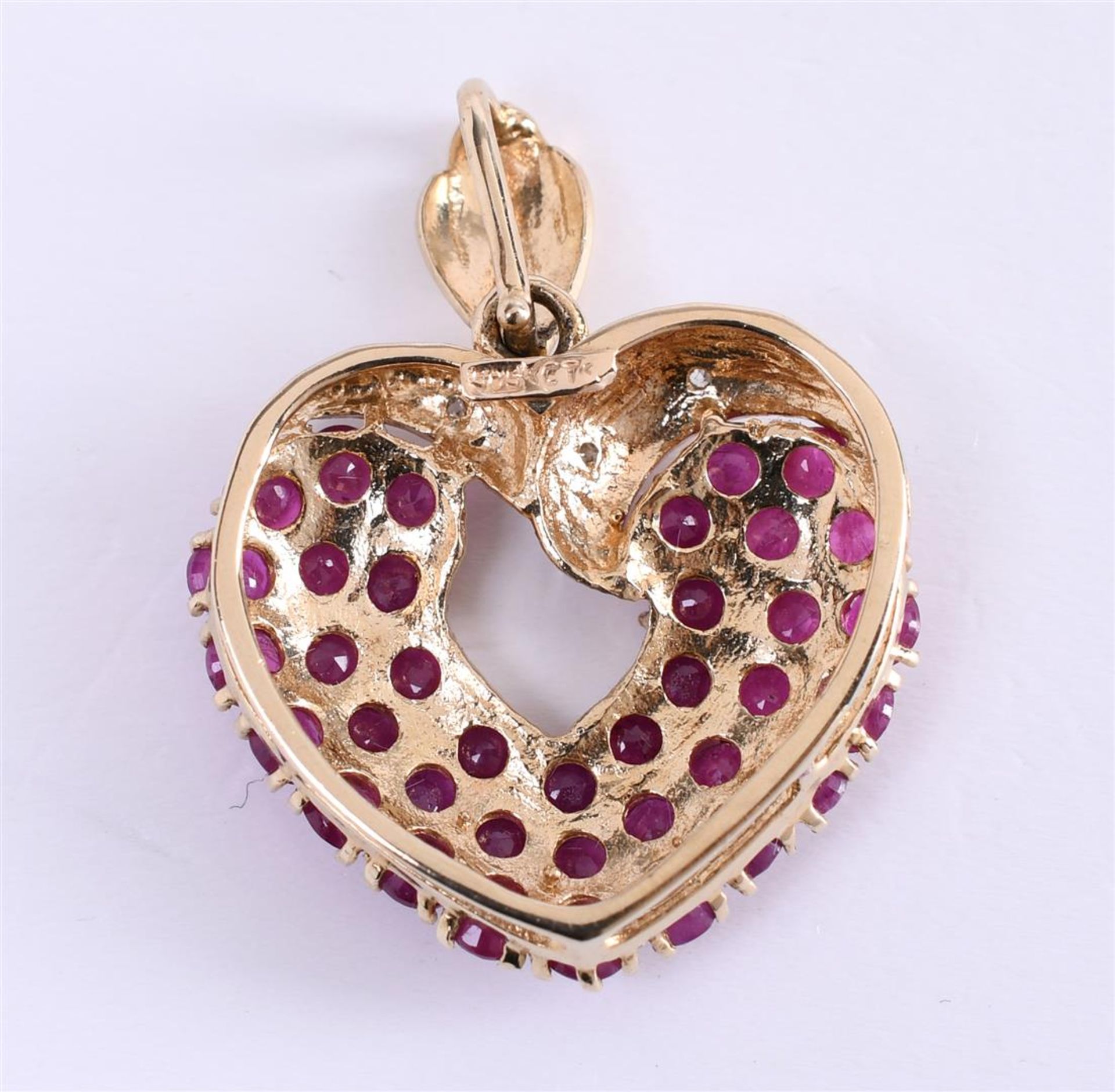 14 carat yellow gold women's pendant in the shape of a heart - Bild 3 aus 5