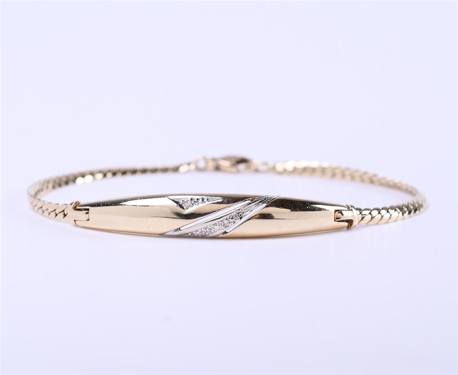 14 carat yellow gold ladies bracelet flat gourmet link with lobster clasp