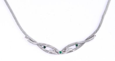 14 carat white gold women's choker necklace with a sliding clasp with extra safety figure