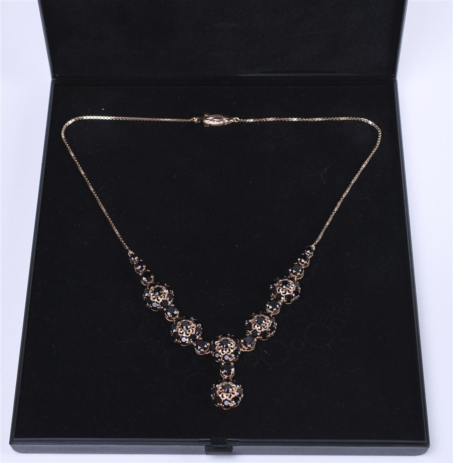 14kt rose gold necklace set with old European cut garnet. Of which 7 are of 0.50ct - Image 5 of 6