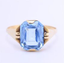 14 kt yellow gold solitaire ring set with emerald cut imitation aquamarine