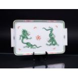 A porcelain tray with green dragon decor. Meissen, 20th century.
Diam. 38 cm.