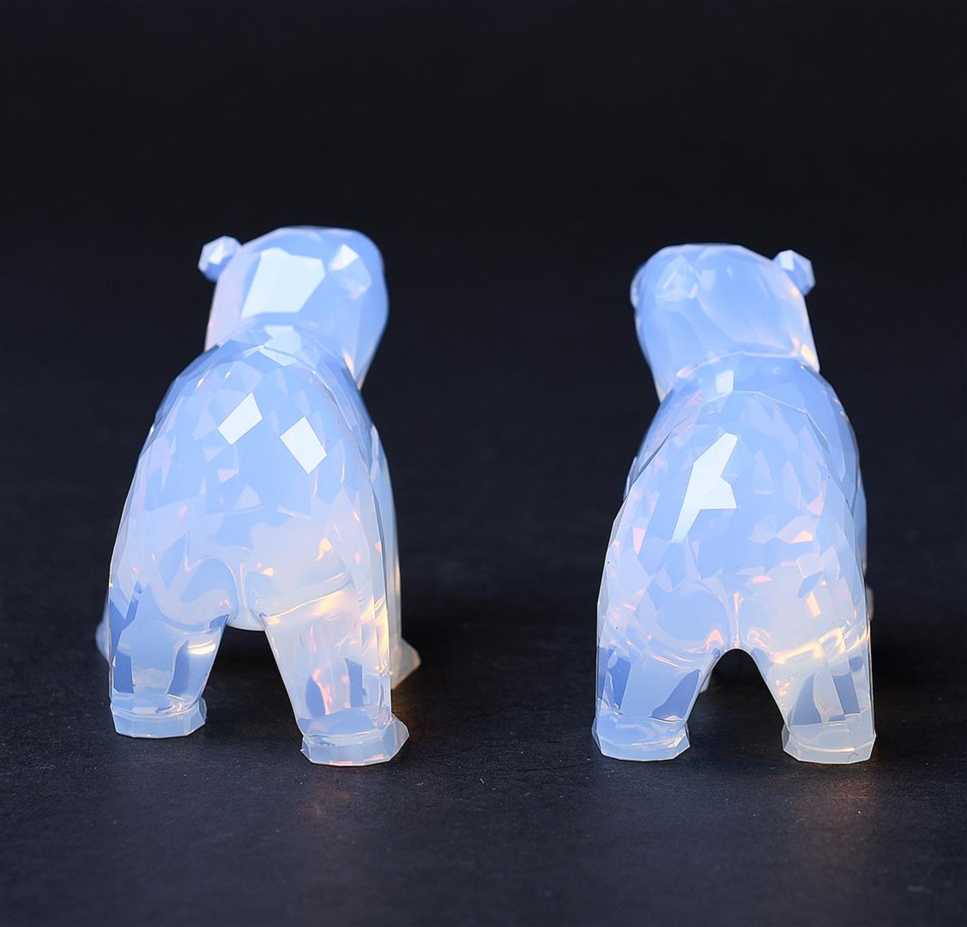 Swarovski SCS, Annual Edition 2011 - Arctic Bear Boy White Opal, Year of Edition 2011 ,1080774. Incl - Image 3 of 5