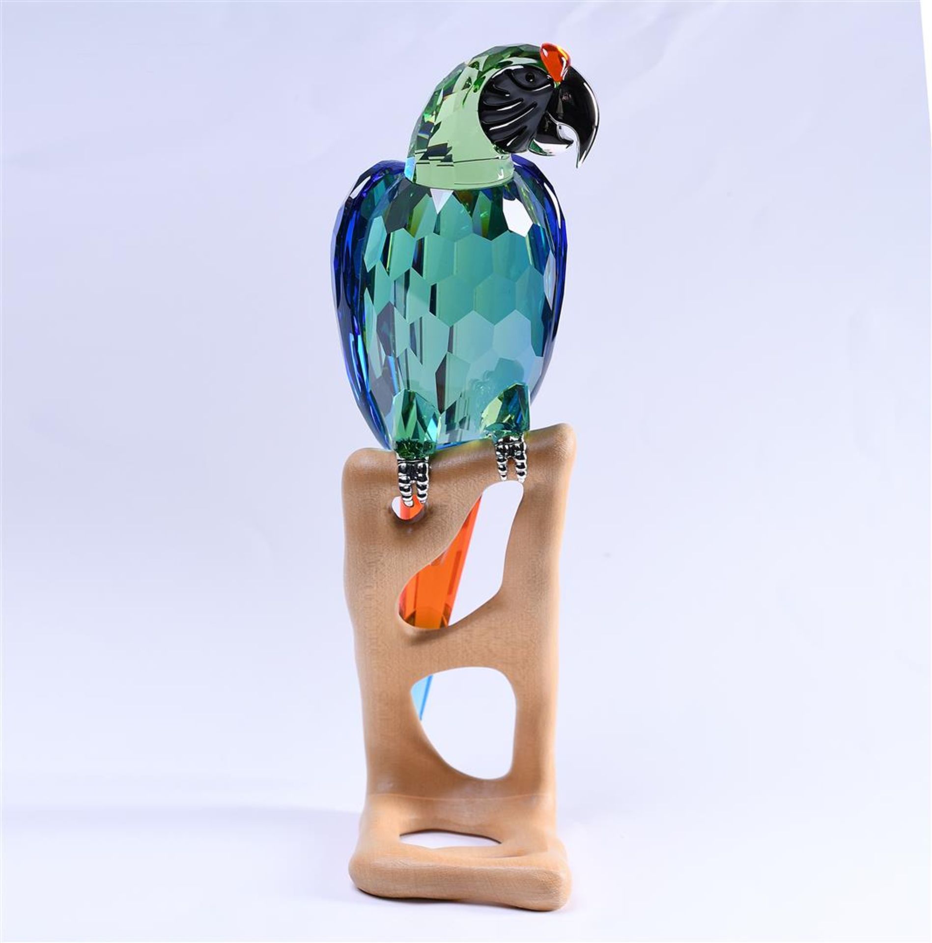 Swarovski, Macaw paradise bird, Year of issue 2005, 685824. Includes original box.
H. 24 cm. - Image 4 of 7