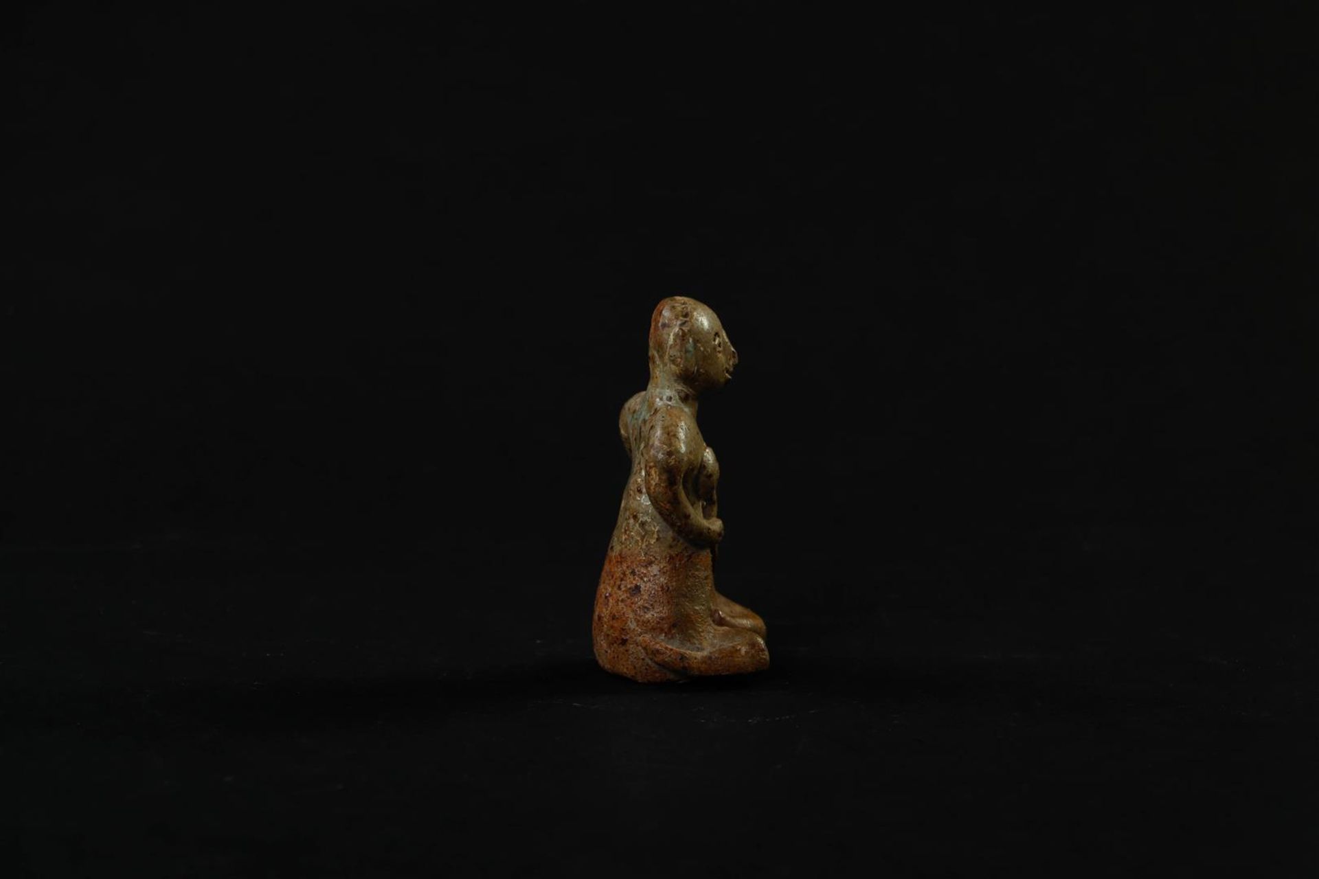Funerary statue female figure with lotus, Ming period. - Image 4 of 5