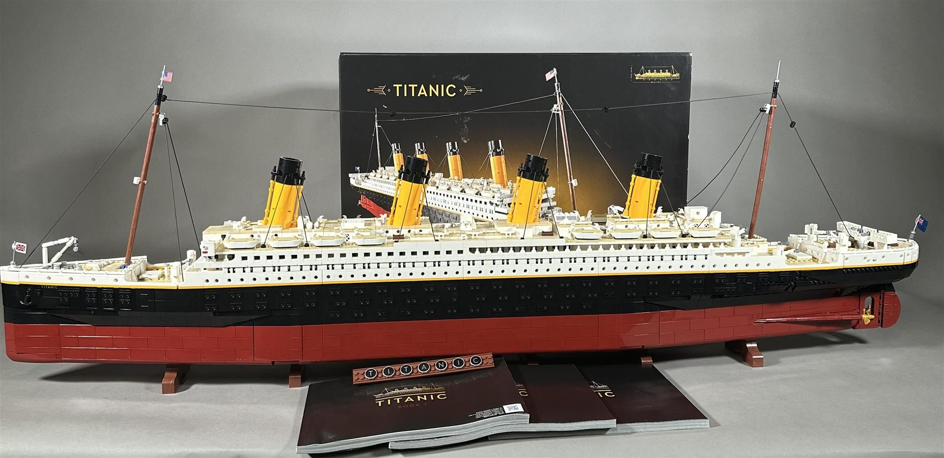 LEGO - Creator Expert - 10294 - Titanic - 2000-present