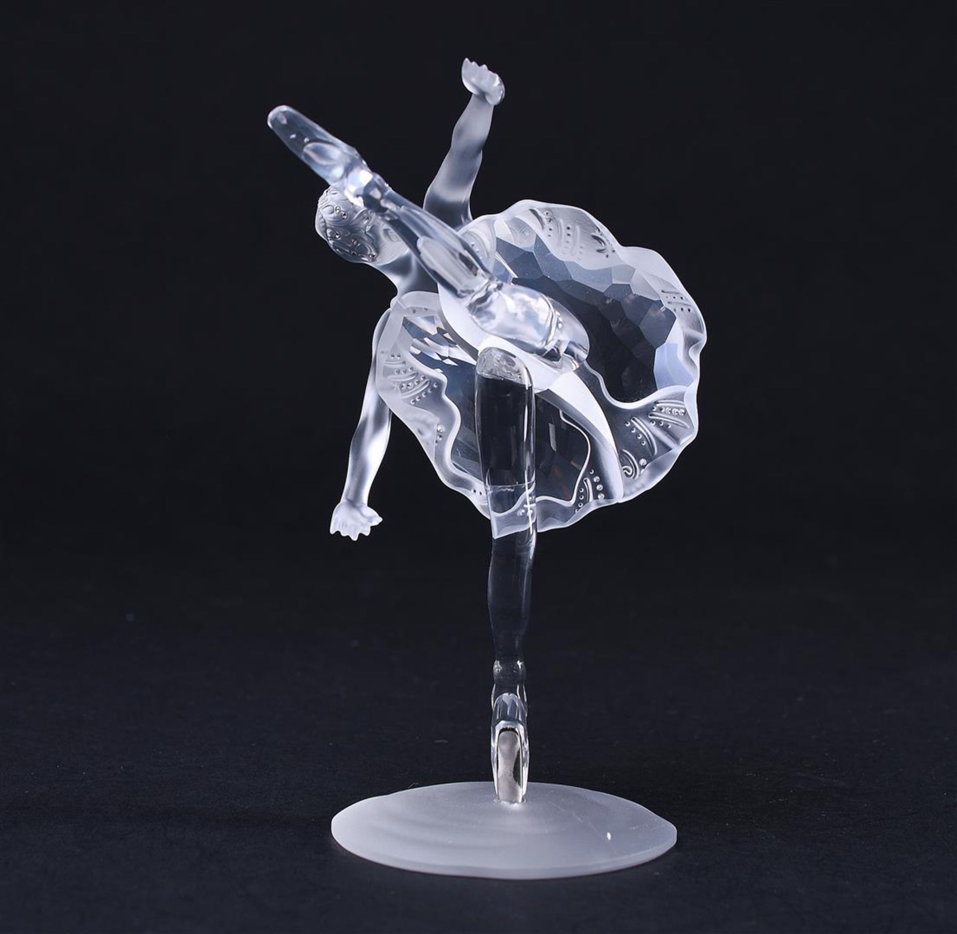Swarovski, ballerina, Year of issue 1999, 236715. Includes original box.
H. 12,5 cm. - Bild 5 aus 7