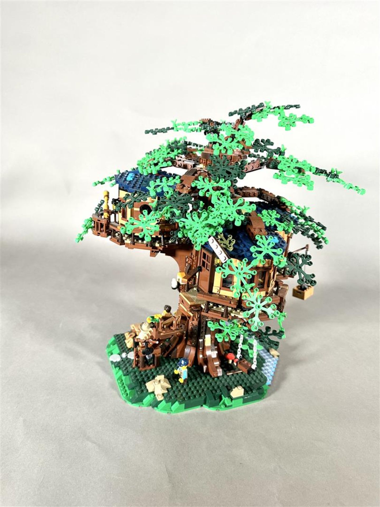 Lego - Ideas - 21318 - Treehouse 21318, 2000 - present. - Bild 2 aus 4