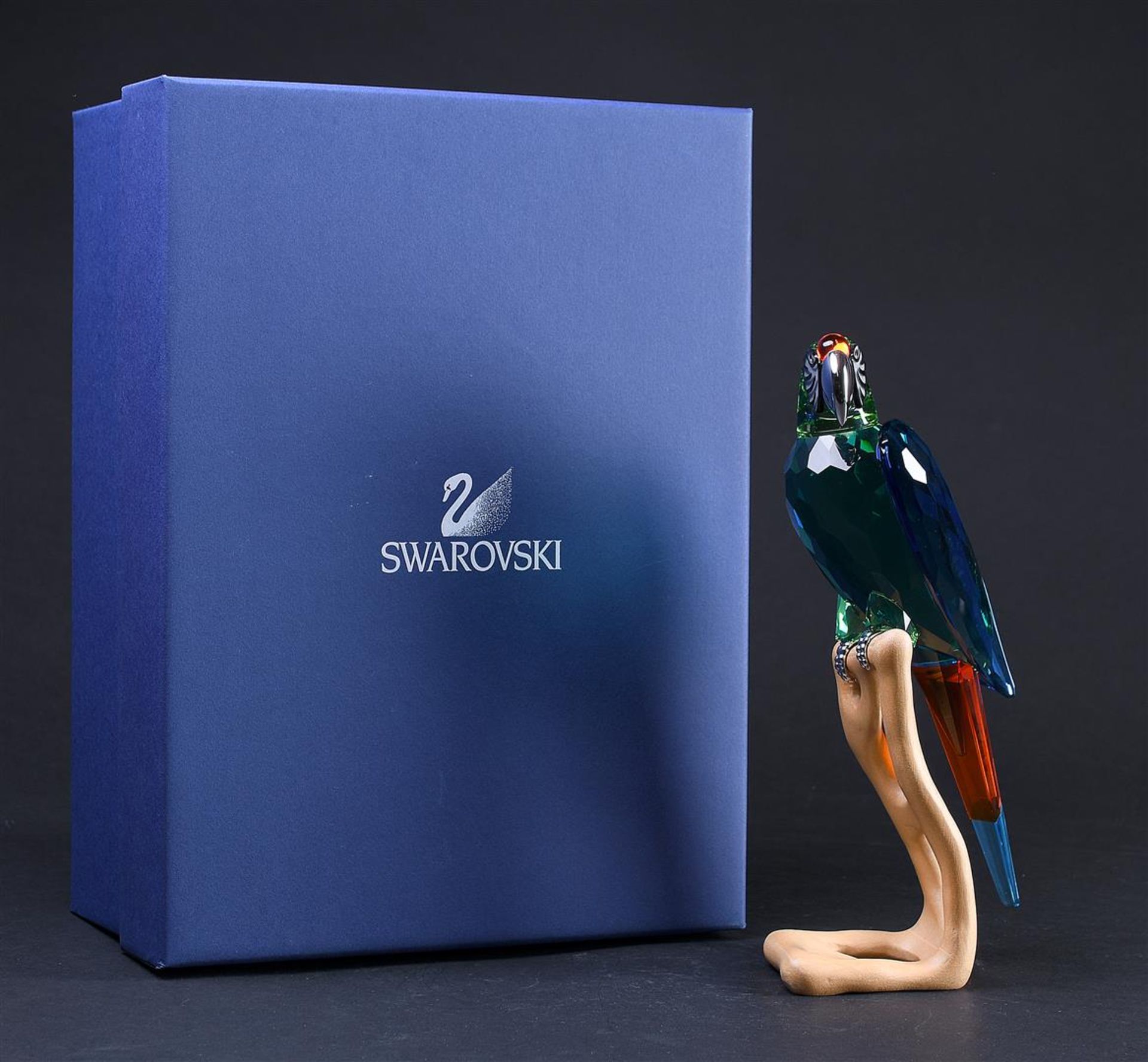 Swarovski, Macaw paradise bird, Year of issue 2005, 685824. Includes original box.
H. 24 cm. - Image 7 of 7