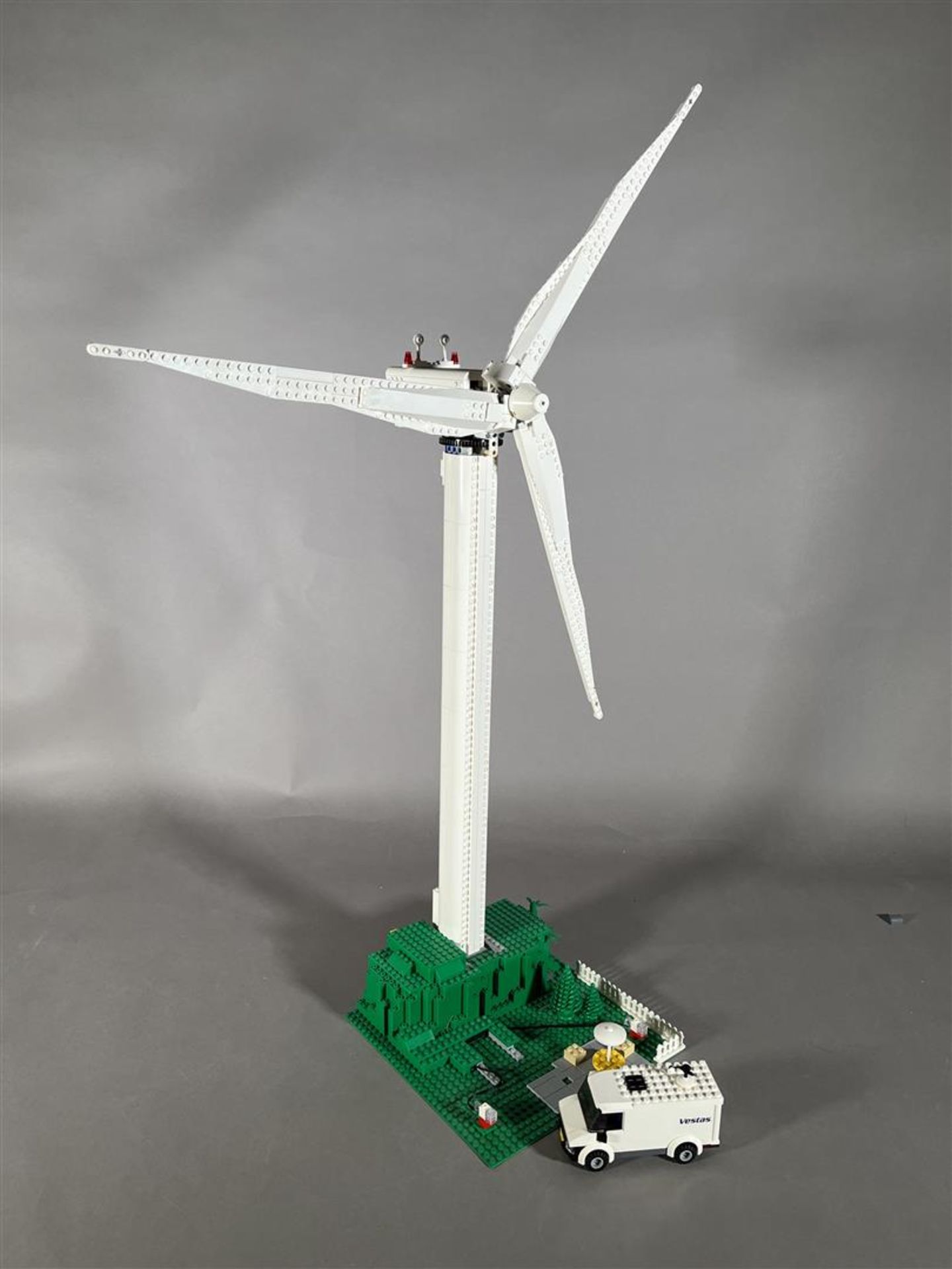 LEGO Creator Expert - Vestas Windmill. - Bild 2 aus 2